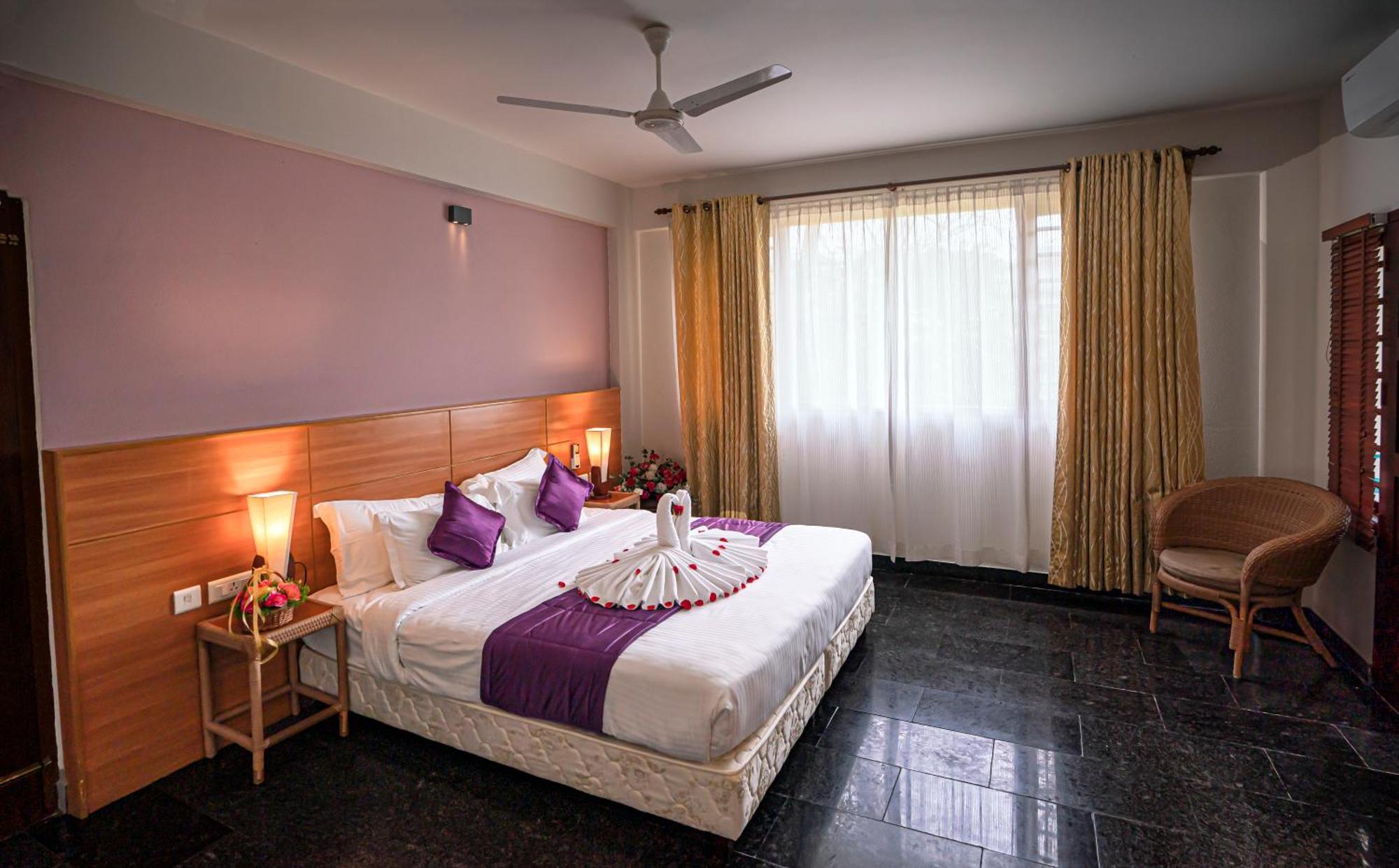 Peppervine Hotel Thekkady Room photo